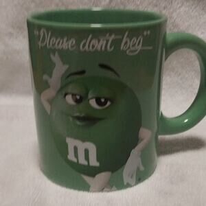 M&M's Green Character Mug "Please don't beg" Candy & Nuts Original 2016